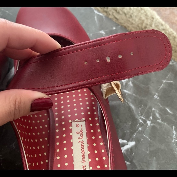 Burgundy Vintage Shoes - Picture 5 of 5
